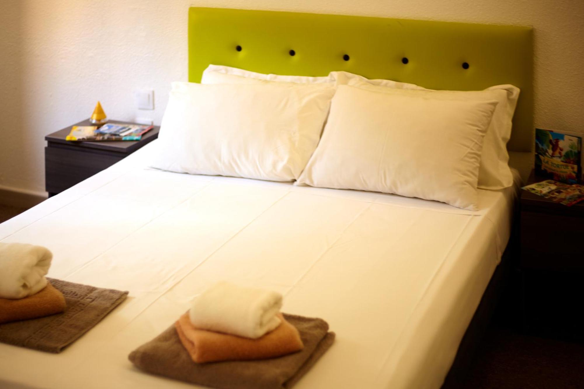 Hotel La Voile Bleue La Richardais Eksteriør billede