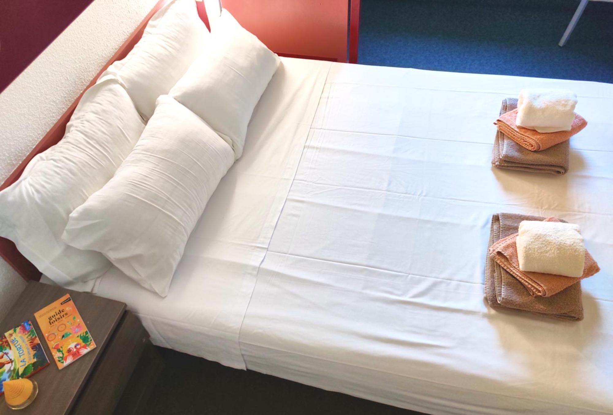Hotel La Voile Bleue La Richardais Eksteriør billede